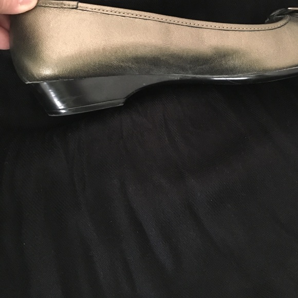 Bandolino Leather Flats - Picture 5 of 6